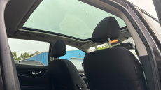 Nissan Qashqai 1.2 DiG-T N-Connecta 5dr Petrol Hatchback